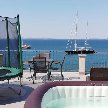 Daire Blue Eyes Podstrana